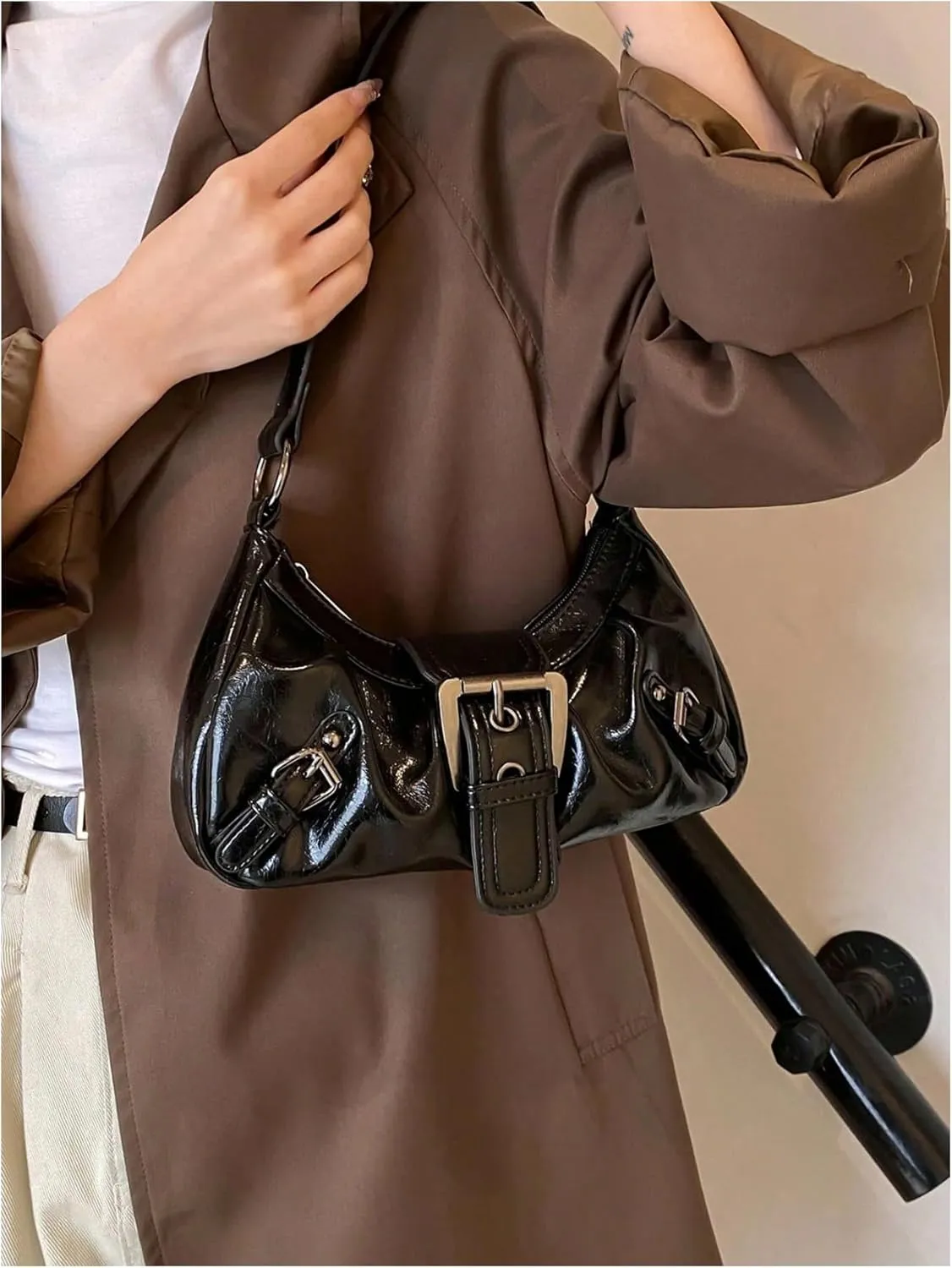 Verdusa Women's PU Leather Punk Rivet Shoulder Bags Vintage Handbag Purses